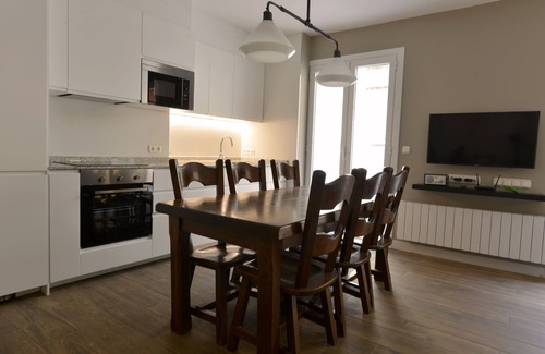Egia Condo | TABAKALERA NEW APARTAMENT SAN SEBASTIÁN JUST RENOVATED 2-8 GUEST