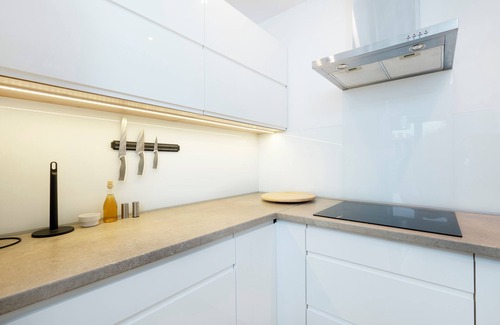 Lodz Apartment | Tabelowa Deluxe Apartment with Garden