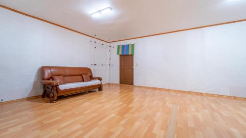 Kujanggul House | taean mammose pension