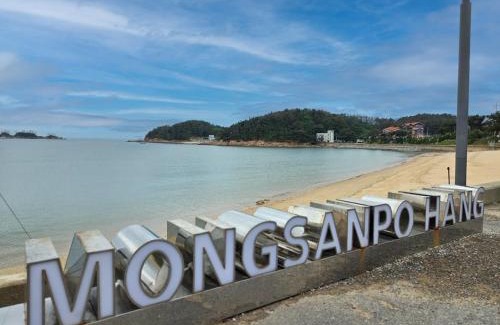 Mongdae House | Taean Mongsanpo Monggle Monggle Pension