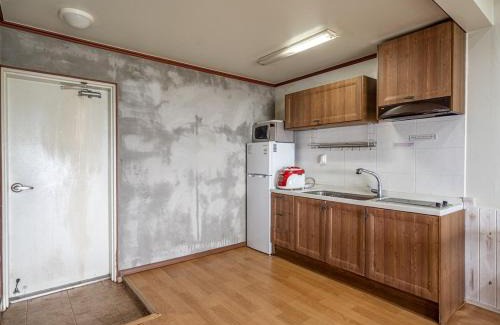 Iwon House | Taean Santorini Pension