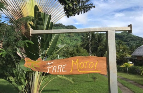 Taha'a Ski Chalet | TAHAA - Fare Motoï seafront
