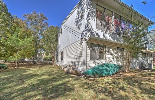 Scraper House | Tahlequah Duplex with Screened-in Porch and Fire Pit!