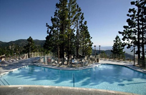 Tahoe Village Apartment | Tahoe - A Mountain Retreat with commanding views