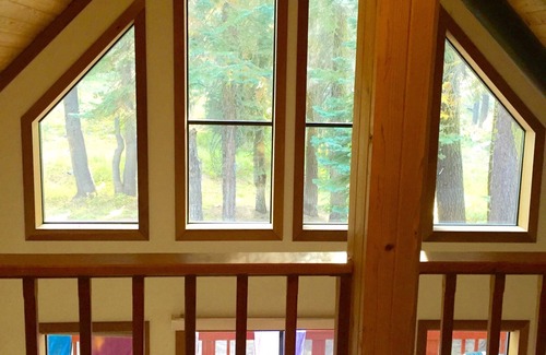 Serene Lakes Cabin | Tahoe area Cabin, Pet Friendly, 3 miles to Sugar Bowl, On x-country ski trail