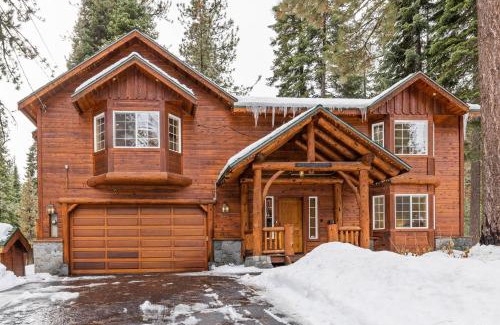 Tahoe Pines House | Tahoe Grand on the West Shore - Pet Friendly & Hot Tub!