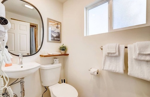 Highland Woods Apartment | Tahoe Mountain Inn #4