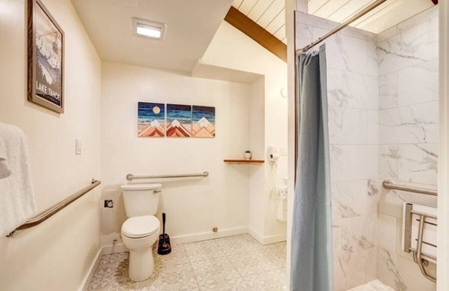 Highland Woods Apartment | Tahoe Mountain Inn #7
