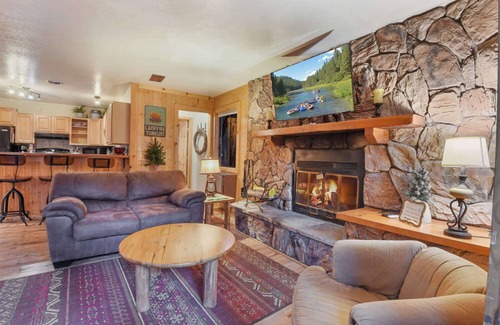 Tahoe Pines House | Tahoe Pines Cabin Sum