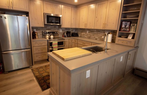 Tahoe Tavern House | Tahoe Tavern Condo in Lake Front Complex