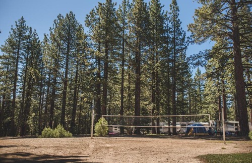 Tahoe Valley House | Tahoe Valley Cabin 2