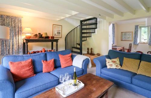 Dinas Cross House | Taibach