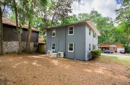 Gainesville Apartment | Tailgating and Fun