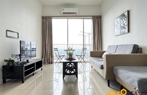 Larut Apartment | Taiping Crystal Creek Condo Pool Gym Netflix 8-9PAX