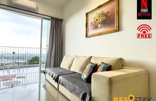 Larut Apartment | Taiping Crystal Creek Condo Pool Gym Netflix 8-9PAX