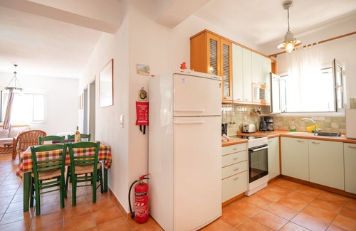 Katavolos Apartment | Takis Kaminaki: Lovely apartment, sleep 4, near beach, A/C, WiFi
