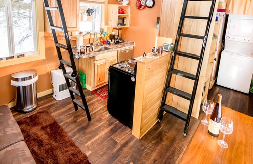 Talkeetna House | Talkeetna Tiny House Cabin Denali Indoor Sauna/firepit/bike/ski/multi-use trails