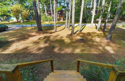 Chincoteague House | Tall Pines - Pet friendly; Screened porch!