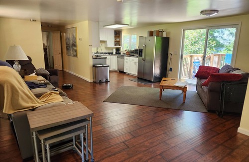 Telogia House | Talquin Lake House W/Dock 3 bedroom with office/gym