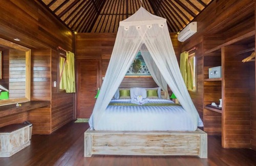 Mushroom Bay Hotel | Taman Sari Villa, Nusa Lembongan #1 Twin Bedroom with Garden view