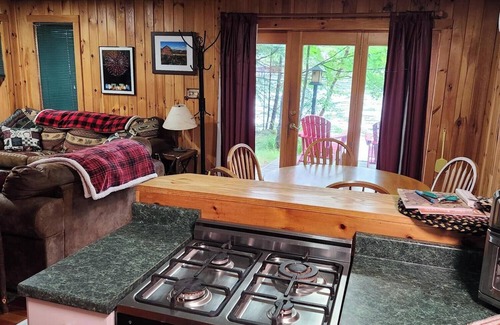 Saranac Lake Cabin | Tamarac Cabin at Colden Lodge