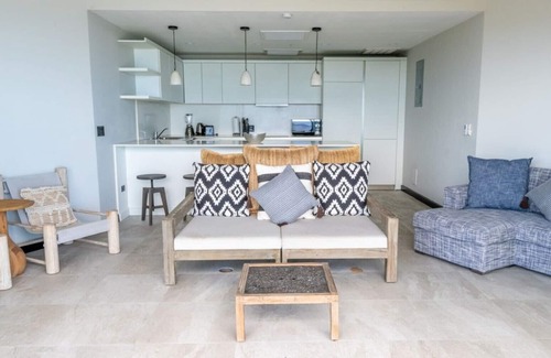 Fryes Beach House | Tamarind Hills Panorama - 2 Bedroom Ocean View Suite