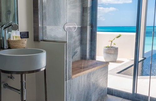 Fryes Beach House | Tamarind Hills Panorama - 2 Bedroom Ocean View Suite