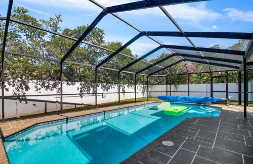 Bloomingdale House | Tampa Bay Pool Home with Heated Pool