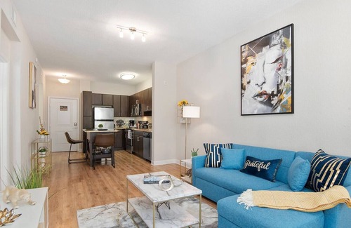Carver City - Lincoln Gardens Apartment | Tampa Tropical-Heated Saltwater Pool-10 Min to TPA