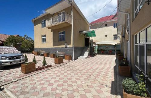 Cholpon-Ata House | Tan Nuru Guest House Гостевой Дом Тан Нуру