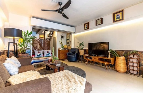 Thung Wat Don Villa | TANACASA 12 —Large Sathorn Townhome 6BR w/Parking