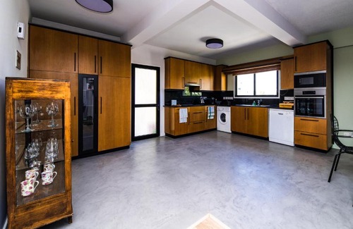 Egkomi Apartment | Tangerine Krystalli