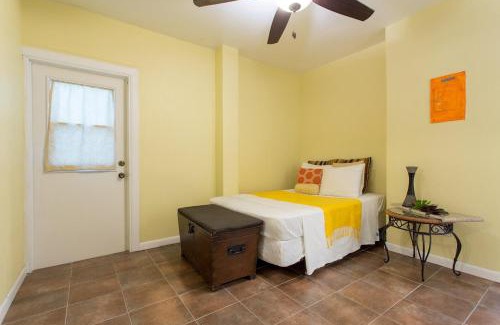 Nassau House | Tangerine Sunsets Murcott