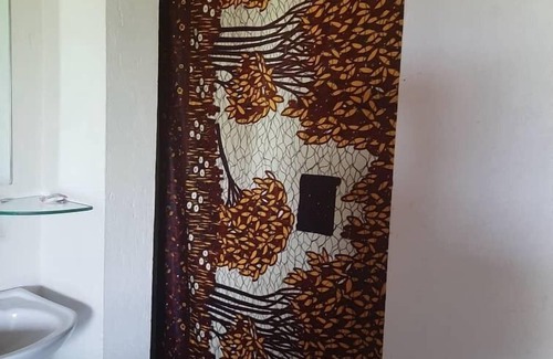 Pakwach Cabin | Tangi Safaris Lodge