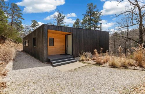 Rogers House | Tanglewood Cabin-Lake Access-Private-Modern