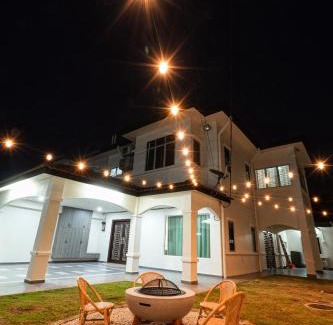 Tanjung Karang House | Tanjong Karang,(10minutes to sekinchan) Semi D/up to 14 pax+