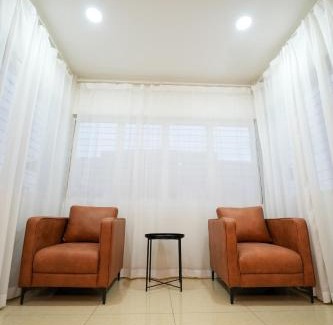 Tanjung Karang House | Tanjong Karang,(10minutes to sekinchan) Semi D/up to 14 pax+