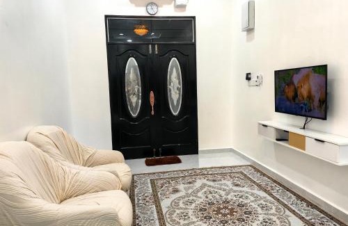 Kampung Gong Bayor House | Tanjong Suite Homestay