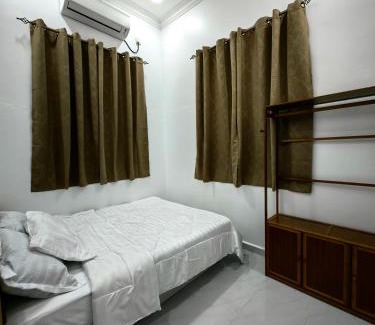Kampung Gong Bayor House | Tanjong Suite Homestay