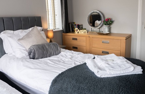 Northleach Cottage | Tannery Corner Stunning Detached Cotswold Cottage