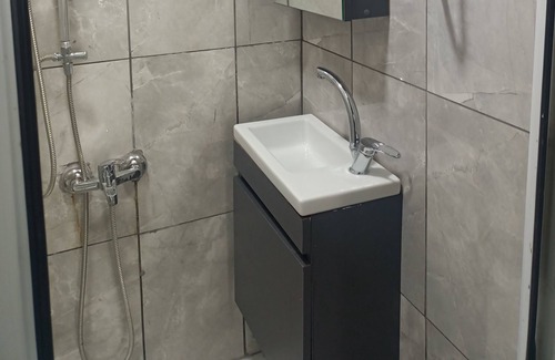 Topkapi Apartment | Tarihi topkapı da huzurlu bir mekanda konaklamak istermisiniz