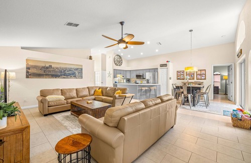Tarpon Springs House | Tarpon Springs Fun in the Sun with a Pool, Beaches and Backyard Chickens