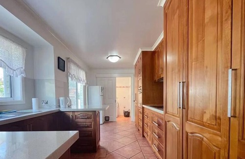 Bellerive House | Tas Retreat with beautiful mountain view at Bellerive
