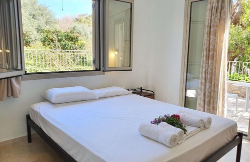 Stoupa Apartment | Tasos 2