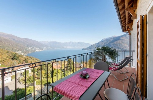 Sant'Agata Apartment | Tasteful 2 bedroom apartment in a small residence with pool