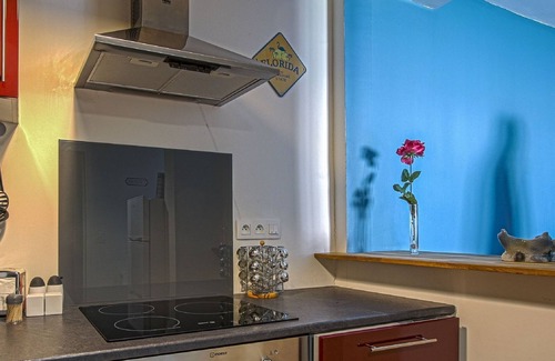 Commes Apartment | Tasteful apartment in Comes with terrace