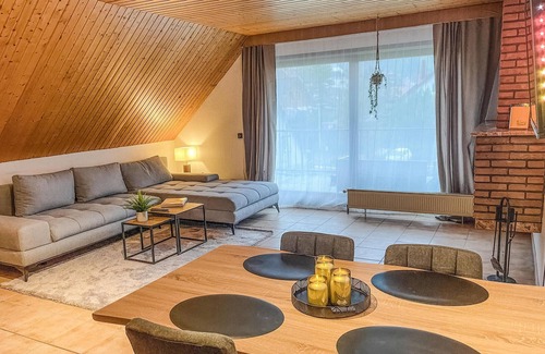 Lautenthal Apartment | Tasteful apartment with balcony.