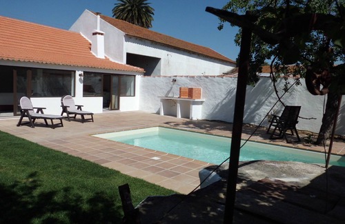 Azoia de Baixo Cottage | Tastefully Converted Cottage In A Typical Village Sleeping 6-7 People With Pool