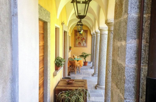 Cannobio Apartment | Tastefully furnished 1-room apartment with terrace and private garden