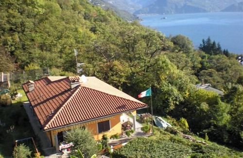 Oggebbio Apartment | Tastefully furnished 4-room apartment in quiet and sunny panoramic position